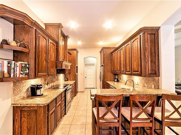 5th image of 13905 N 39th St