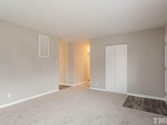 4th image of 2722 Hinson Dr
