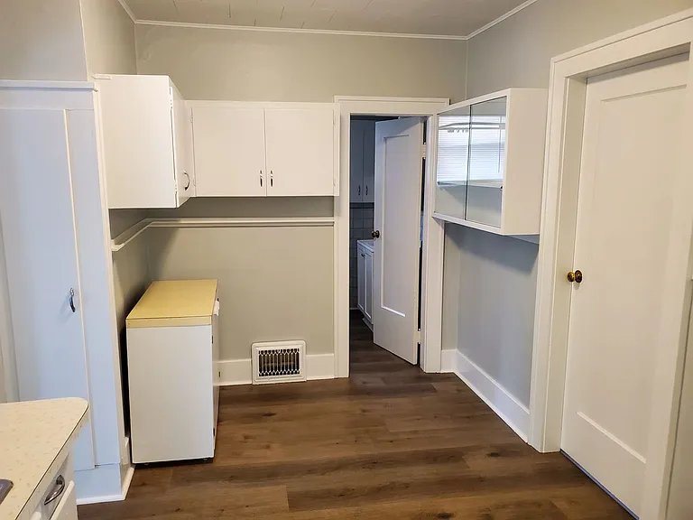 503 Washington Ave — Photo 6