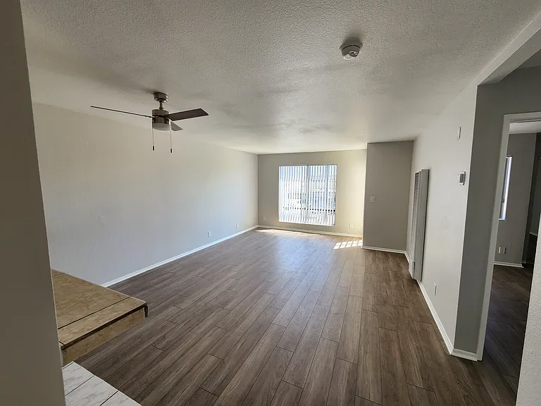3405 Linden Ave — Photo 7