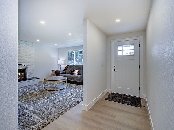5th image of 7113 NE 55th Ave