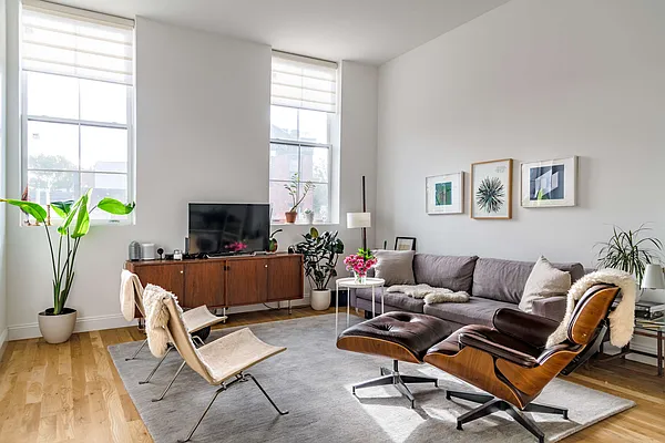 Rented by Charney Real Estate LLC | media 3