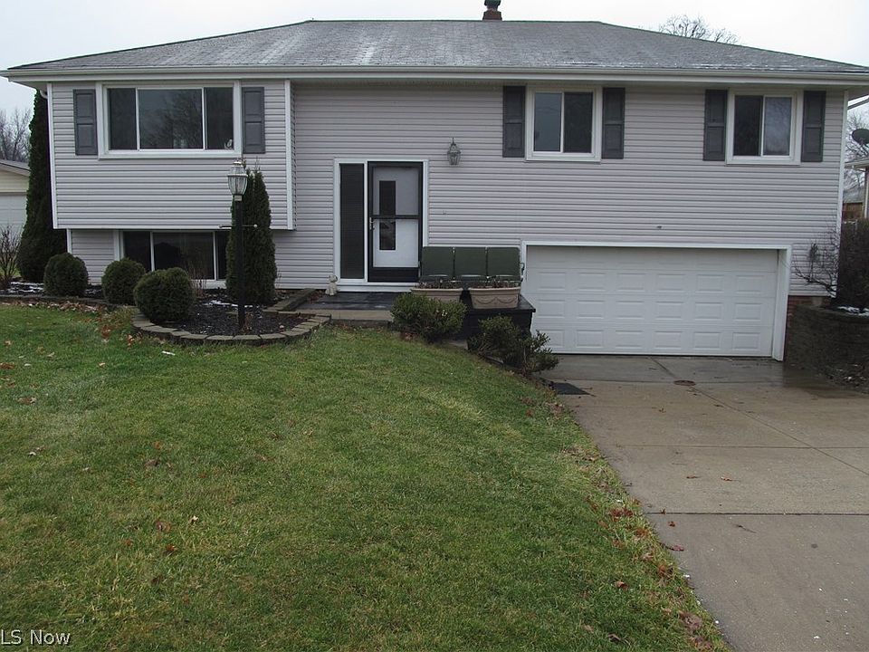 1st image of 22189 Jonathan Dr
