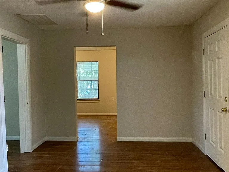 3411 Market St #B — Photo 5
