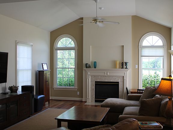 Family Room w/Gas FP