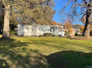 1931 Vanderbilt Cir SW, Huntsville, AL 35801