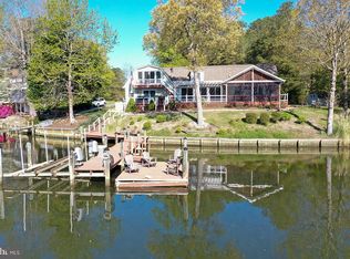 780 S Glebe Rd, Montross, VA 22520