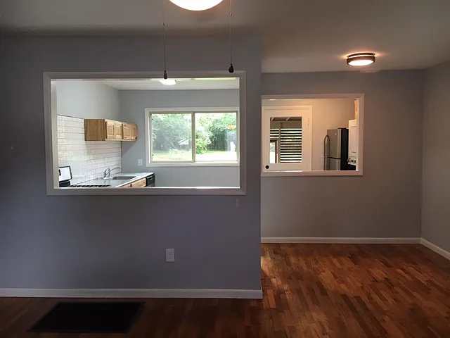 1753 N Garland Ave — Photo 2