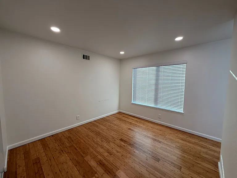 5929 Mabie Ct — Photo 11
