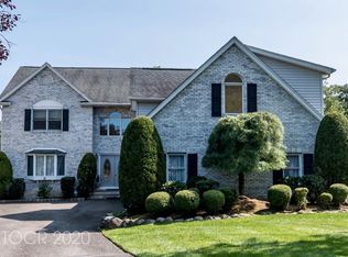16 Katharina Pl, Township Of Washington, NJ 07676