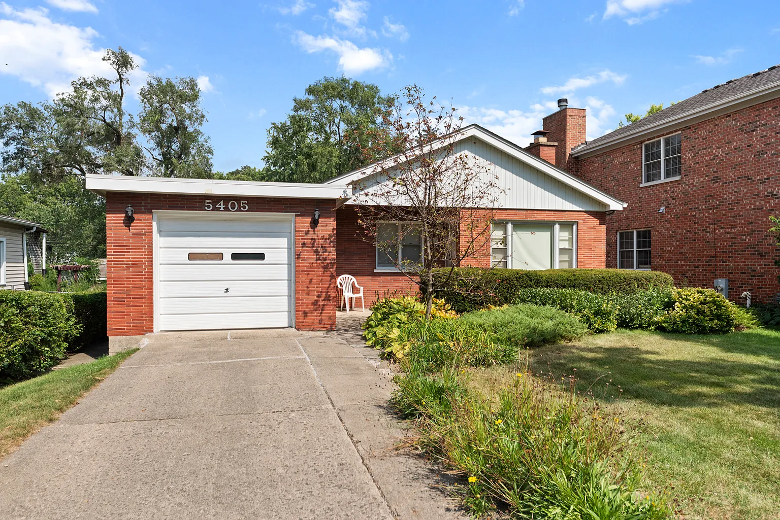 5405 Carpenter St photo 1