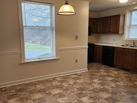 2nd image of 501 Murrycross Way #5X0101B