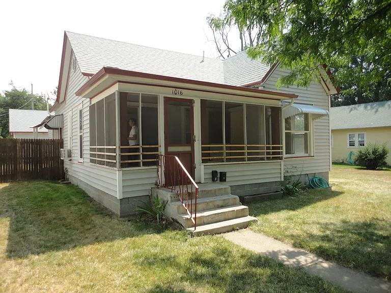 1016 Bross St #A — Photo 1