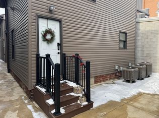 236 S Market St, Wooster, OH 44691