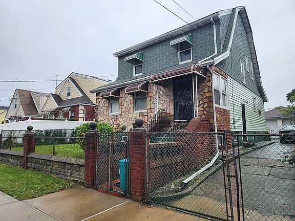 2nd image of 21836 132nd Ave