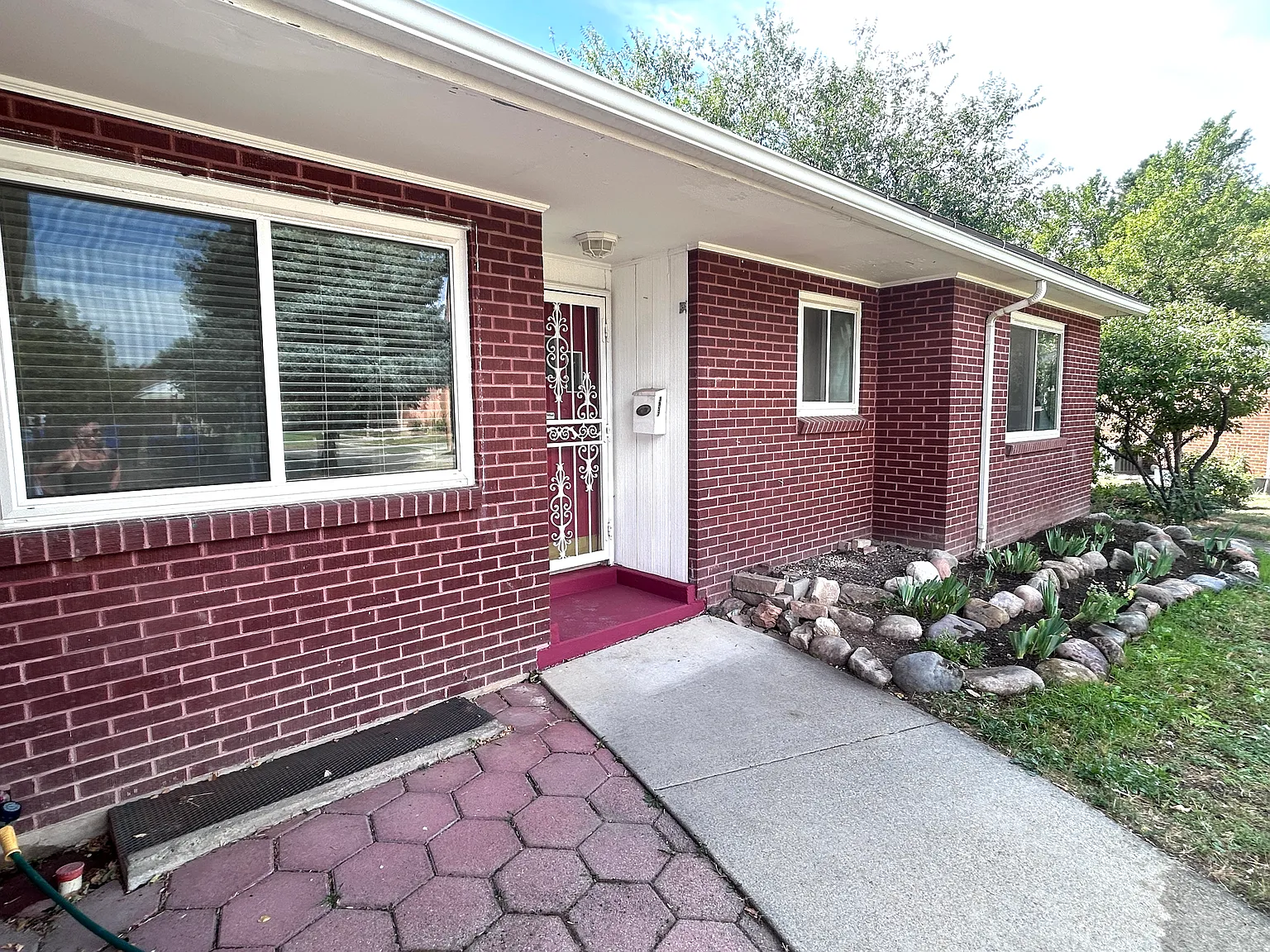 3957 S Alberly Way — Photo 2