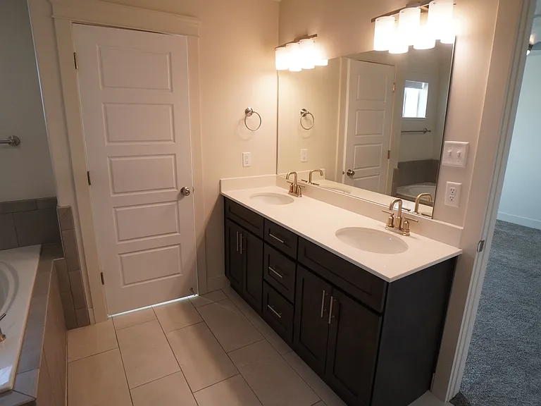 3965 S 3485 W — Photo 25