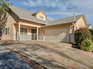 3200 Bridgewater Ct, Redding, CA 96003