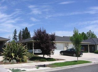 1209 Sun Glo Dr, Grants Pass, OR 97527