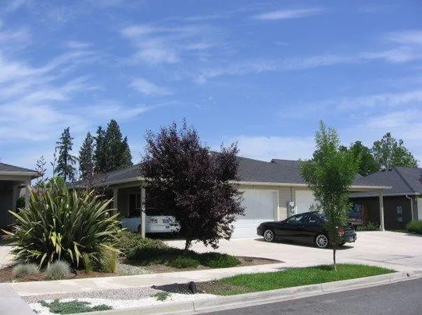 1209 Sun Glo Dr, Grants Pass, OR 97527