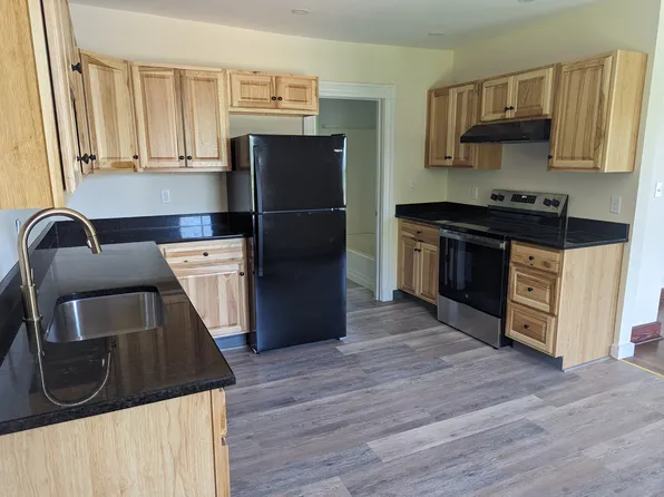 173 W Church St #2, Seymour, CT 06483