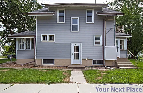 433 5th Ave NE Photo 1