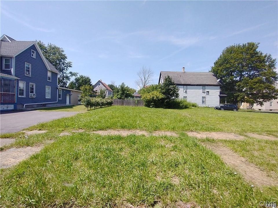 1st image of 1302 Seymour Avenue