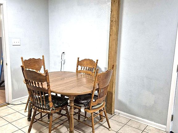 4th image of 326 Roy Clark Rd
