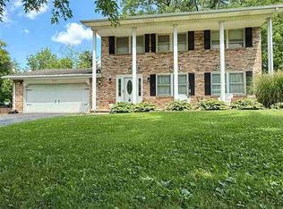 319 Elks Country Club Rd, Richmond, IN 47374