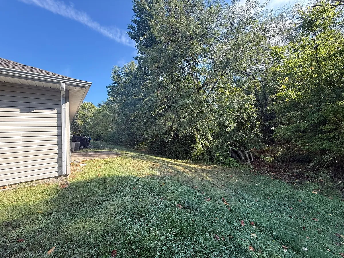 Building Photo - 1820 N Orie Dr