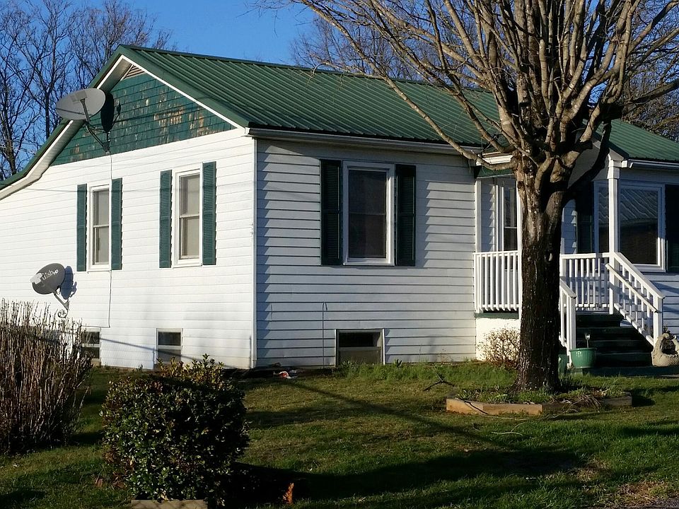 1st image of 402 Mary Ln