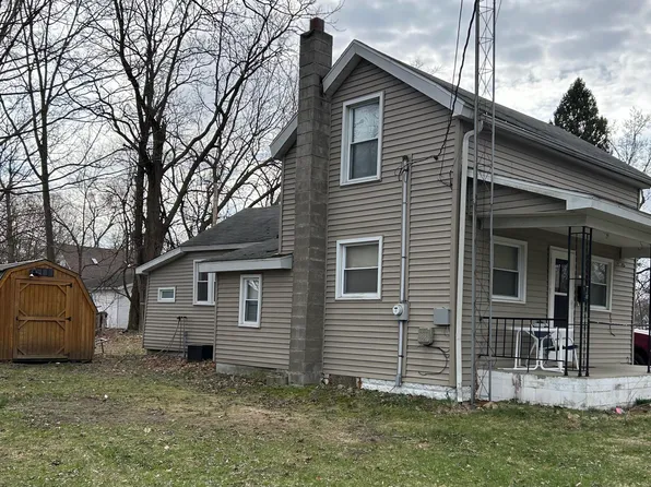 403 Walnut St, Dowagiac, MI 49047