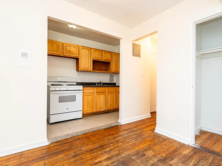 132-25 Maple Ave #606A — Photo 8