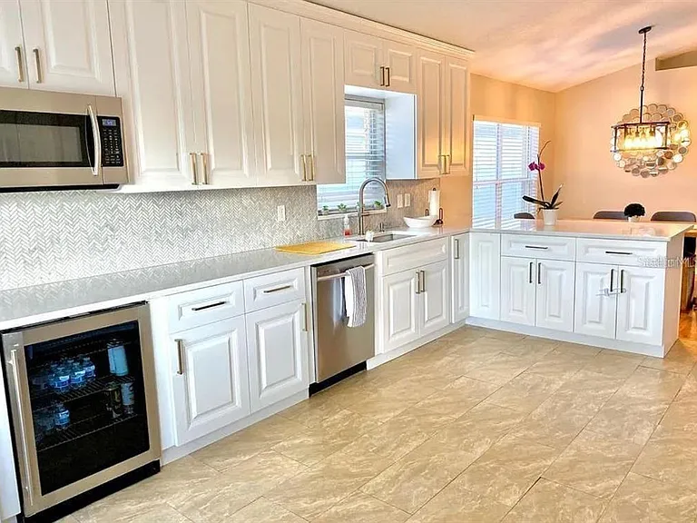 31352 Golden Gate Dr — Photo 4