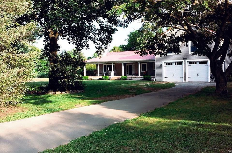 1st image of 19204 Butler Ave
