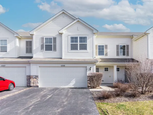 1355 Newport Cir, Pingree Grove, IL 60140