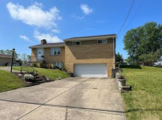 105 Macarthur Rd, Clairton, PA 15025