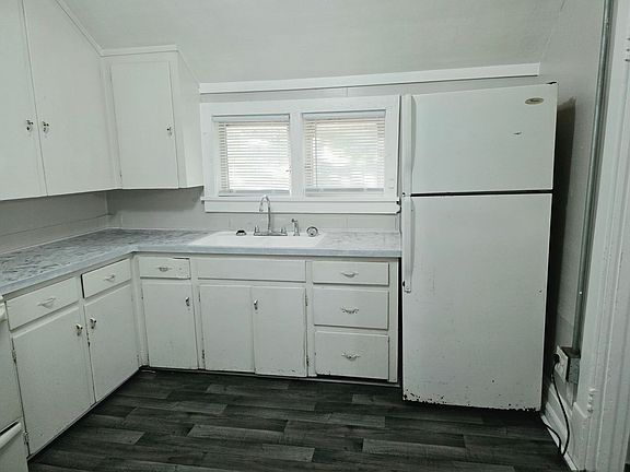 3rd image of 210 S 4th St #C