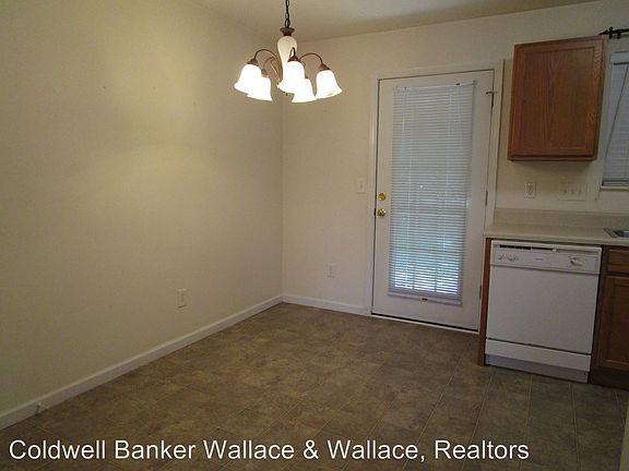 3rd image of 4807 Poplar Crest Way