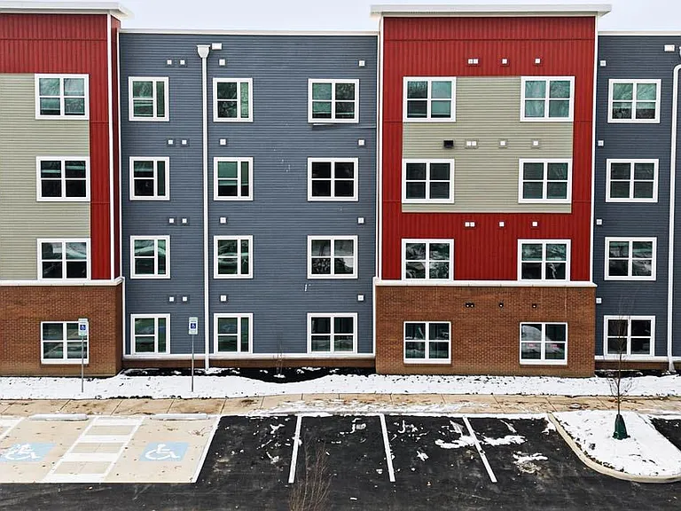 Granville Woods Lofts II — Photo 3