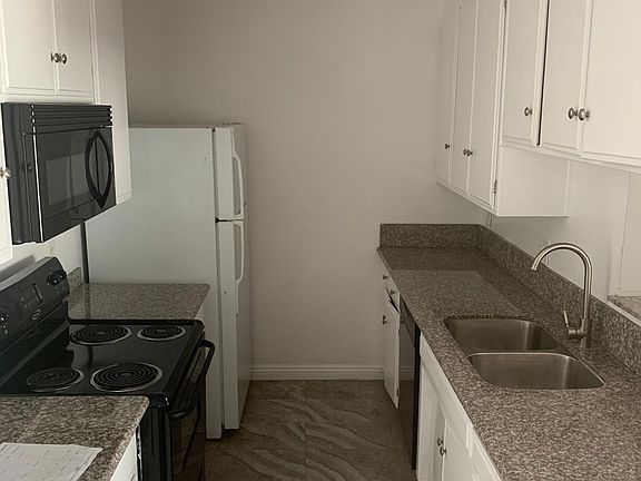 3rd image of 215 N Belmont St APT 309