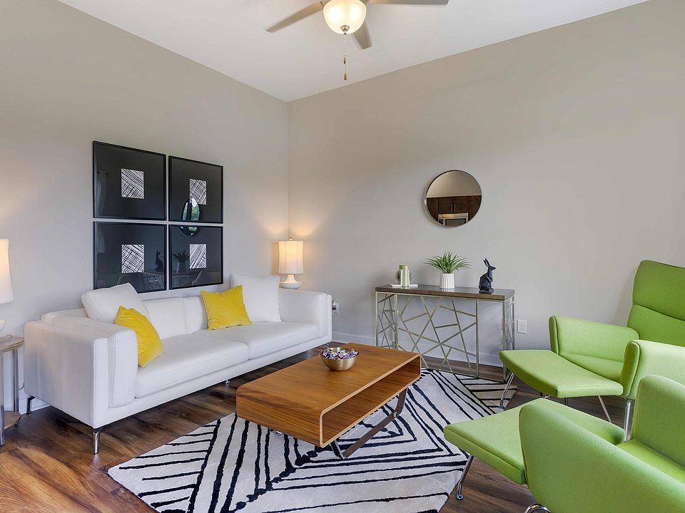 10+ Foot Ceilings in Every Home