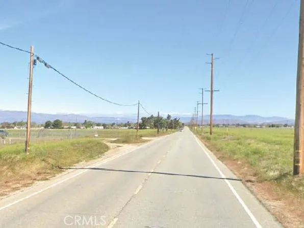 47000 90th St W #32, Lancaster, CA 93536