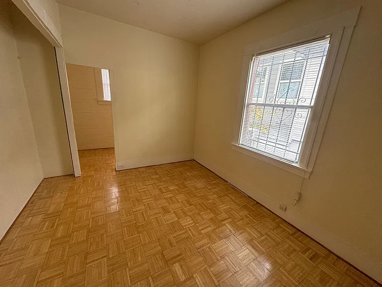 5913 Vallejo St — Photo 16