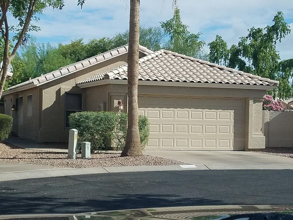 1st image of 637 N Diane Ct