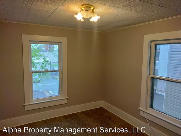 4th image of 408 S Washington Ave