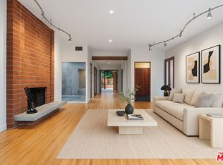 16141 Bayberry Pl, Sherman Oaks, CA 91403