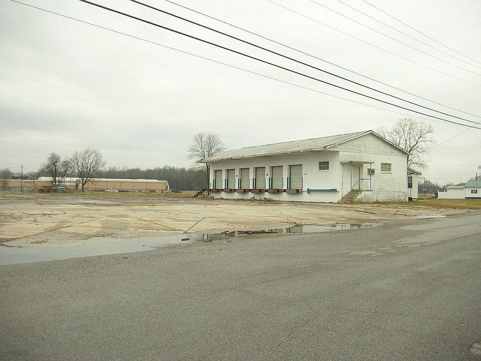1st image of 1215 S Main Ave