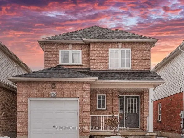 1720 Radcliffe Dr, Oshawa, ON L1K 2T1