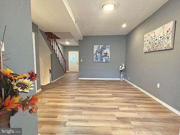 5th image of 1249 Owen Pl NE